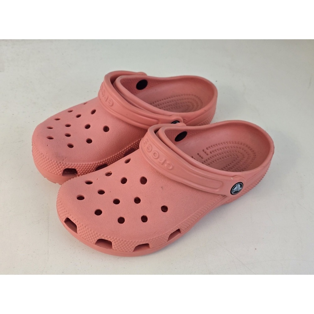 CROCS Classic Womens Clogs Sandals Size 6 Pink Slip On Shoes